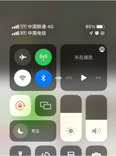 和平镇苹果手机维修分享iPhone双卡信号解决办法 