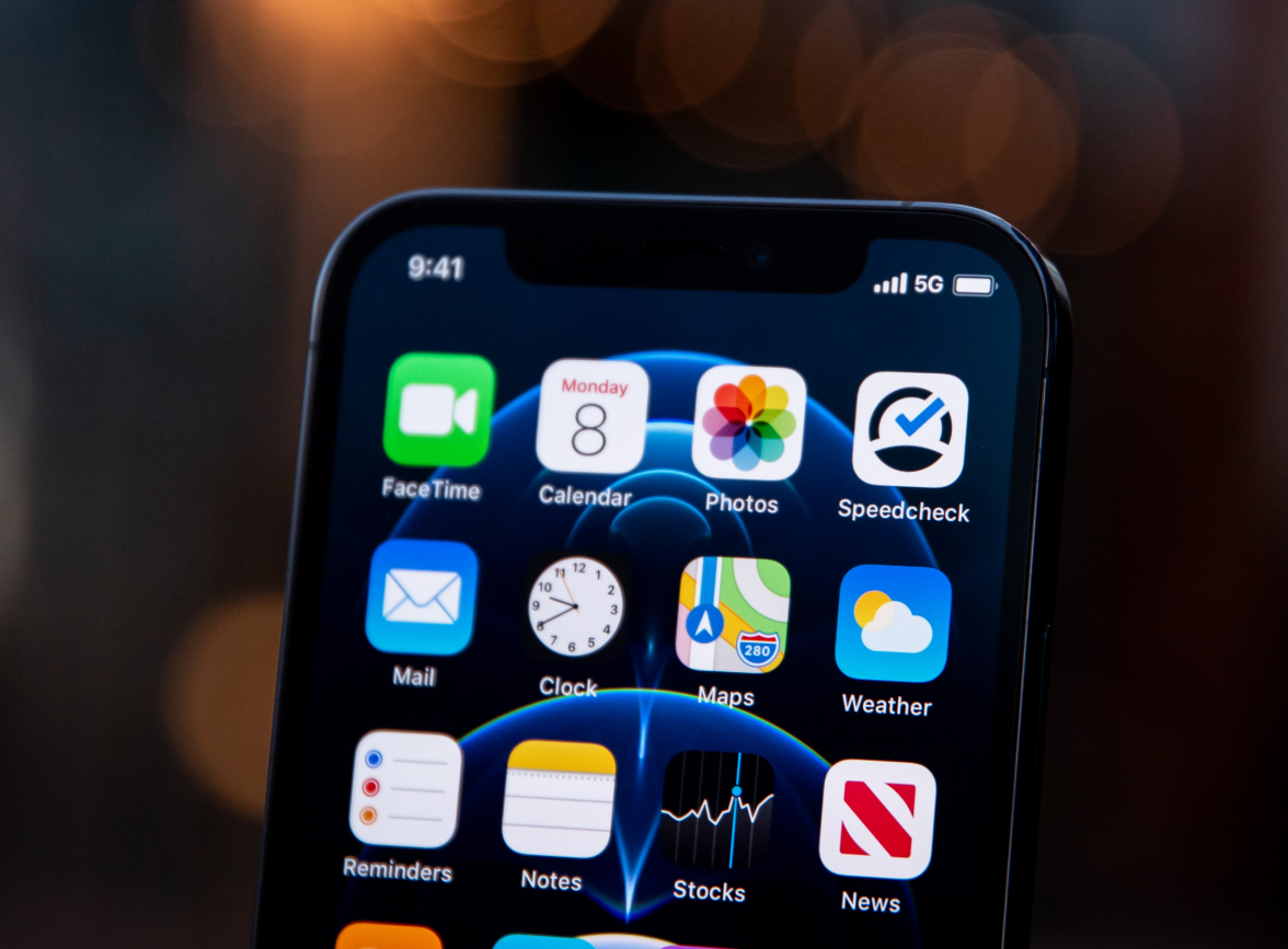 和平镇苹果手机维修分享为什么 iPhone 12 在冬季会自动关机 